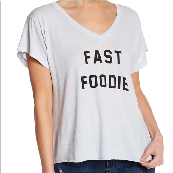 WILDFOX Fast Foodie Graphic V-Neck Tee XS - Picture 1 of 7
